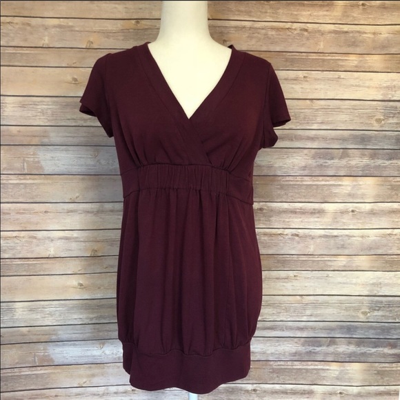 Motherhood Maternity Tops - Motherhood Burgundy V-Neck Long Top Size Medium